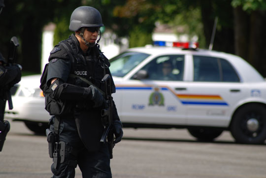 ERT brought in to end 12-hour RCMP standoff