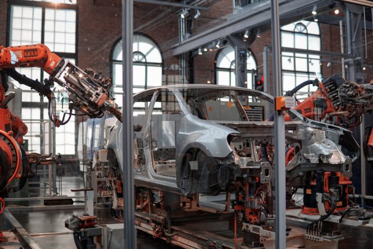 Lakeland College opens up automotive program