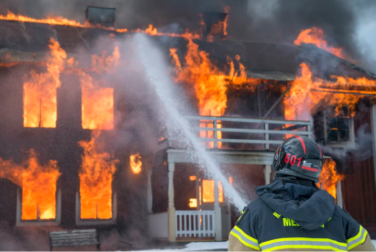 St Paul fire leaves many displaced